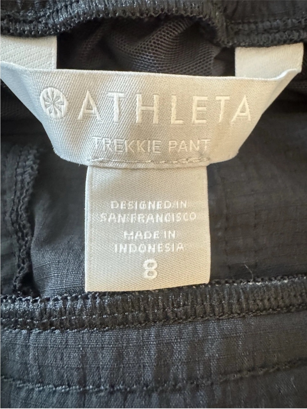 Athleta Belted Trekkie Hiking Pants Zipper Sides Women's 8 Black Stretch Outdoor - Picture 10 of 10